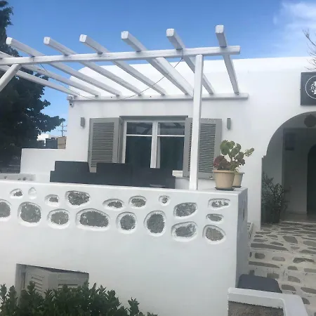 11 2* Mykonos Town