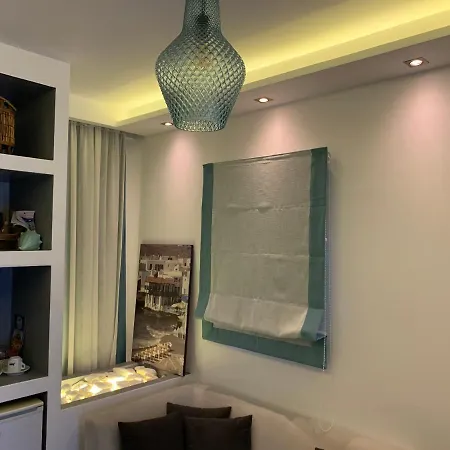 11 2* Mykonos Town